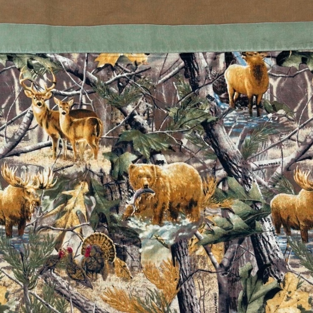 Realtree APG Camo Wildlife Pillowcase Deer Bear Moose Cabin Decor 29"
